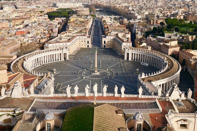 Tour of St Peter's Basilica with Dome Climb and Grottoes - Inside St. Peter’s Basilica: art at enormous scale