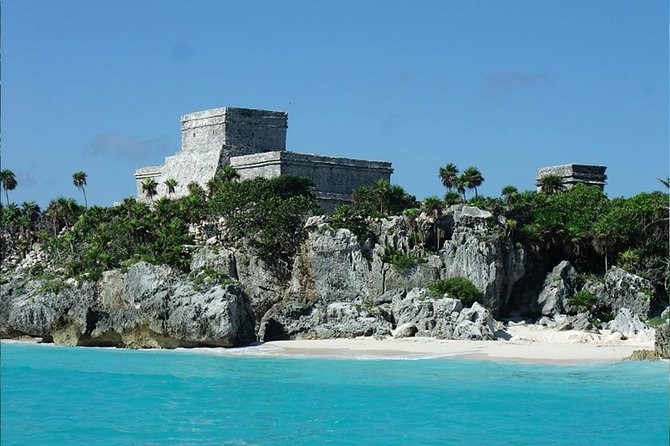 Tulum and Coba with Cenote Swim and Lunch from Cancun - Guides, group size, and the human factor
