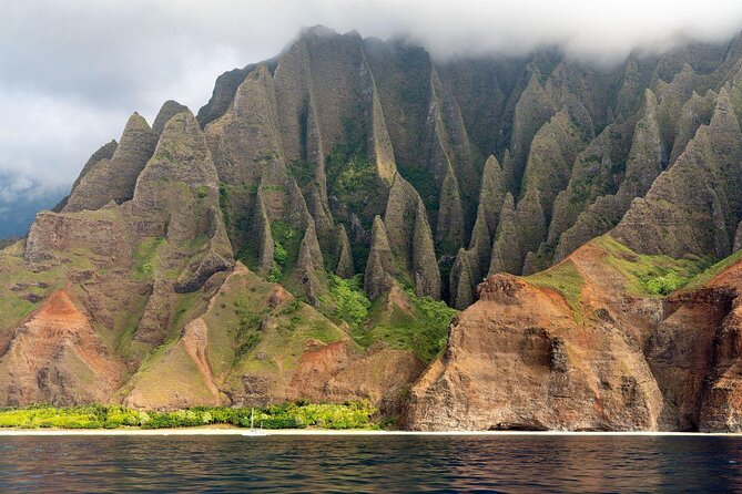 Ultimate Na Pali Coast Zodiac Boat Snorkeling and Sea Cave Tour - Key points to know before booking