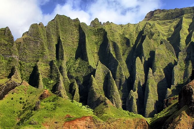 Ultimate Na Pali Coast Zodiac Boat Snorkeling and Sea Cave Tour - A five-hour ocean adventure, not a leisure cruise