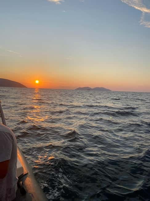 Vlorë: Sazan Island, Haxhi Ali Cave, and Karaburun Boat Tour - Who should book this trip
