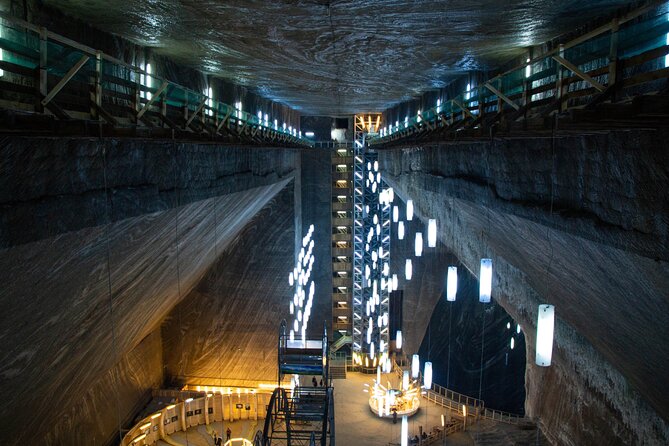 Wieliczka Salt Mine: Guided Tour from Krakow (with hotel pickup) - Entering Wieliczka and beginning the three-hour route