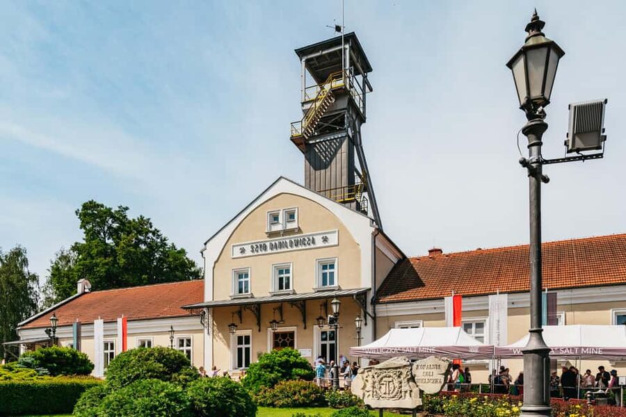 Wieliczka Salt Mine Tour from Kraków – Skip the Line Entry - The first 320 stairs set the tone