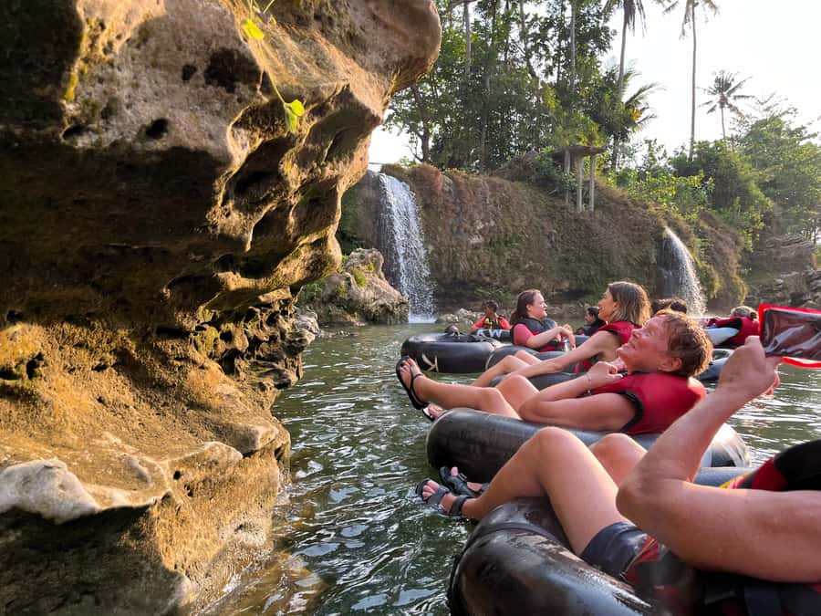 Yogyakarta: Jomblang & Pindul Cave Guided Adventure - The driver-guide can shape the day