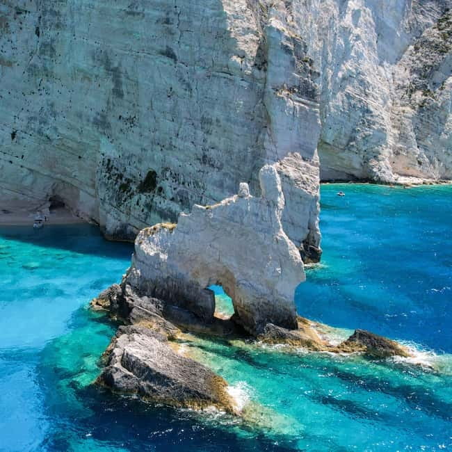 Zakinthos: Shipwreck Beach and Blue Caves Land and Sea Tour - Lunch and Exo Chora slow the pace