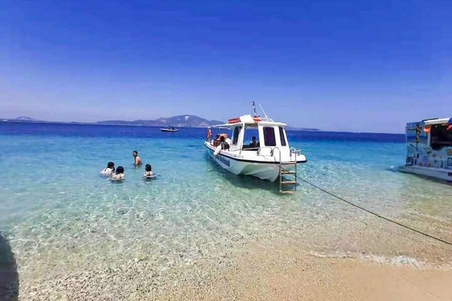 Zakynthos: Marathonisi, Cameo Island and Keri Caves Tour - Cameo Island and the famous white sheets