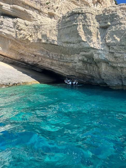 Zakynthos: Turtles, Marathonisi & Keri Caves Speedboat Tour - Why this $29 boat trip offers good value